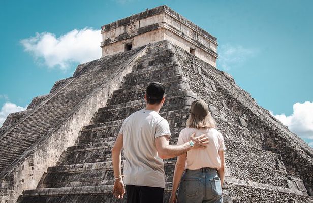 Chichen Itza Marvel of the World Early Morning Archaeologic Tour