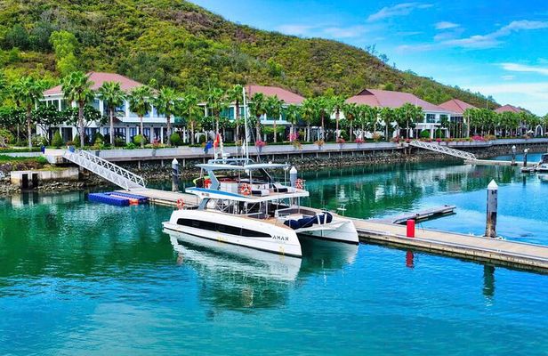 Chilling Sunset Cruise – Marmoris Luxury Yacht Nha Trang