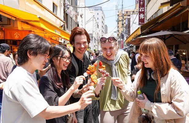 Tsukiji Market Fresh and Seasonal Japanese Delicacies Tour