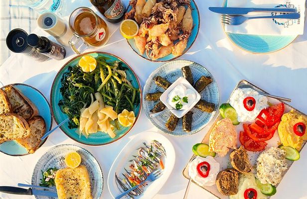 Chania: Morning Bites and Market Delights Food Tour