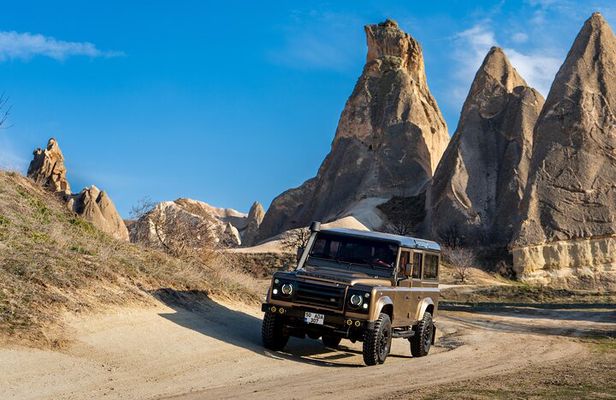 Private Jeep Safari Tour with Licensed Guide