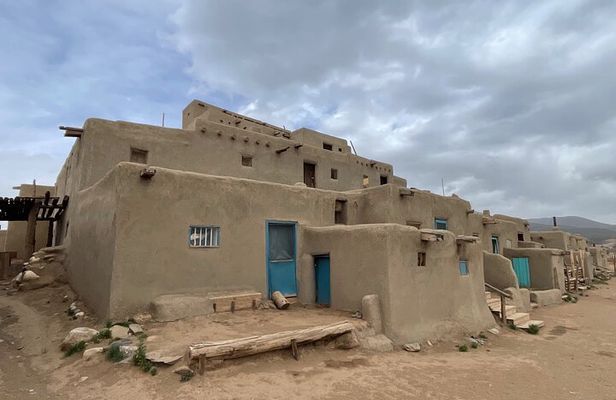 Santa Fe to Chimayo and Taos Pueblo Driving Tour 