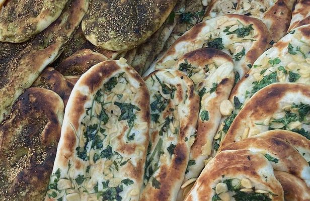 Tel Aviv: Immersive Food Tasting Tour of HaTikva Market