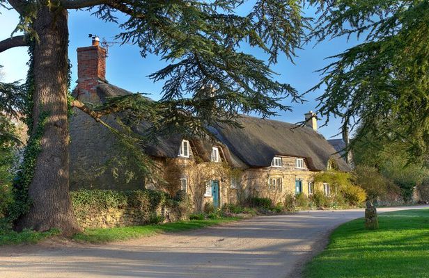 Explore The Cotswolds: Private Day Trip from London