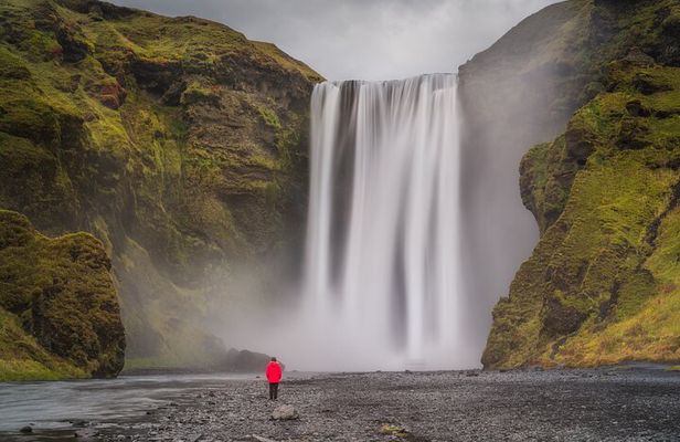 Epic South Coast Small Group Tour – Waterfalls & Black Beach