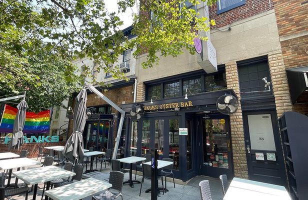 Local Neighborhood Washington DC Food Tour by DrinkEatWalk Tours