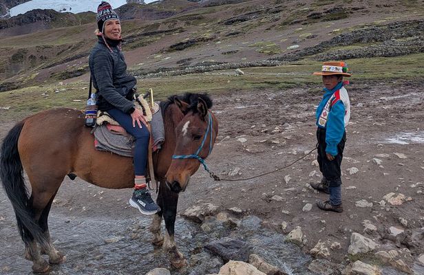 Horseback riding in Ausangate 7 lakes full day - private
