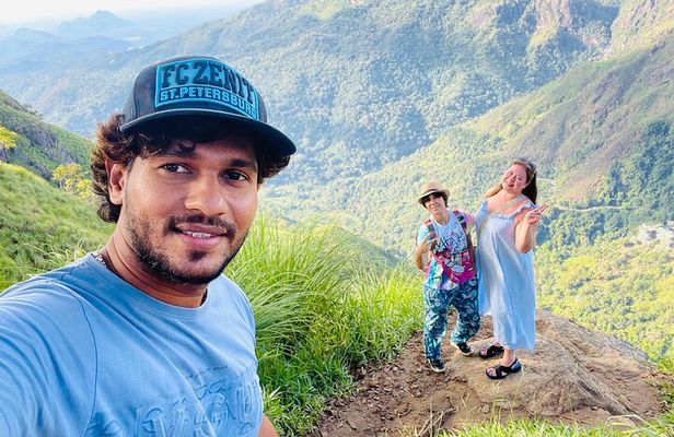 From Galle : Ella Day Trip with Train Ride & Tea Factory Visit