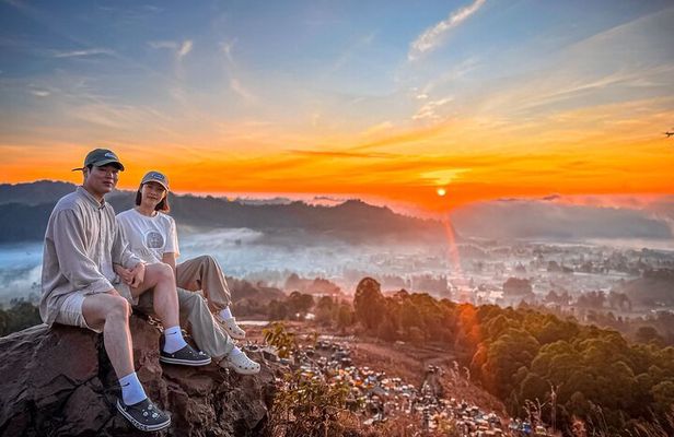 Private Mt. Batur Sunrise Jeep & Black Lava Adventure & Breakfast