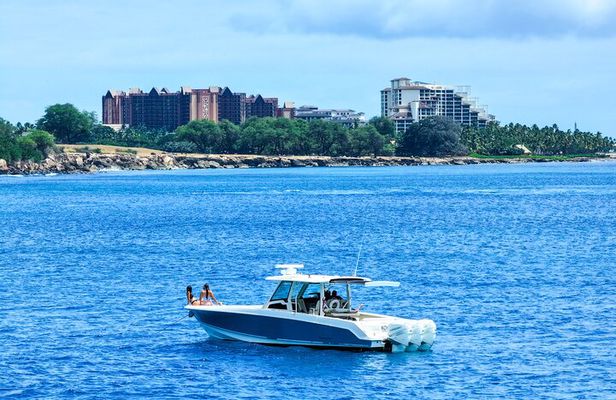 Ko Olina Private Luxury Charter for up to 6 Passengers