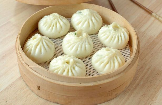 Half-day Xi'an Steamed Buns Cooking Class with a Market Visit