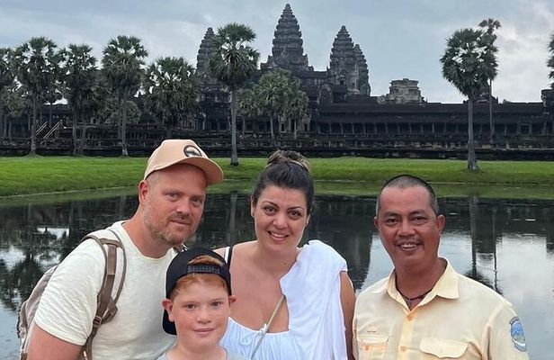 Private Day Trip to Angkor Temples with Expert Guide