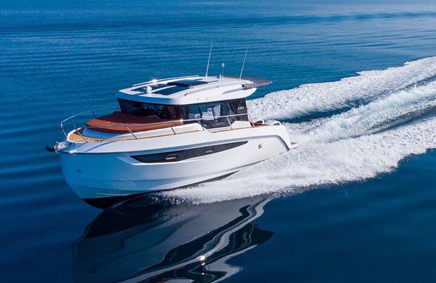  Luxury Private tour on the Kavi 9 Yacht 2025