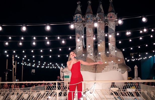 Casa Batllo Magic Nights: Visit, Drink & Concert on the Rooftop 