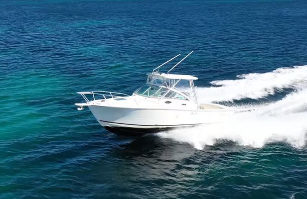 Explore Santorini and its volcanic wonders with Alex Private Boat