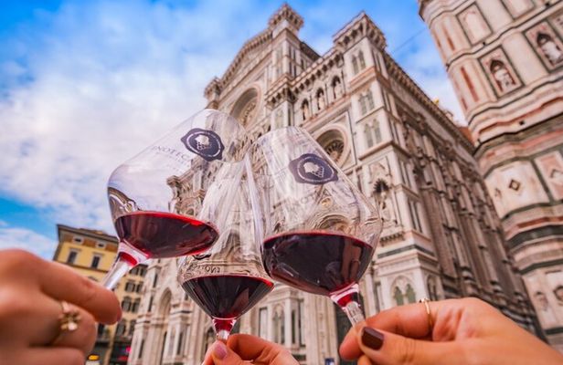 Guided Wine Walk in Florence with 3 Wine Pairing and Food Tasting