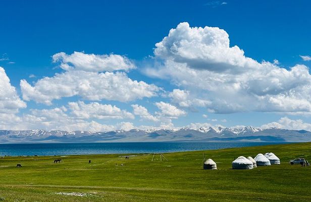 Son Kul Lake Two Day Nomad Tour with Yurt Stay and Local Food