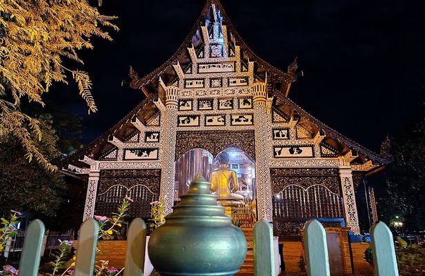 Evening Tuk-Tuk Escape in Chiang Mai
