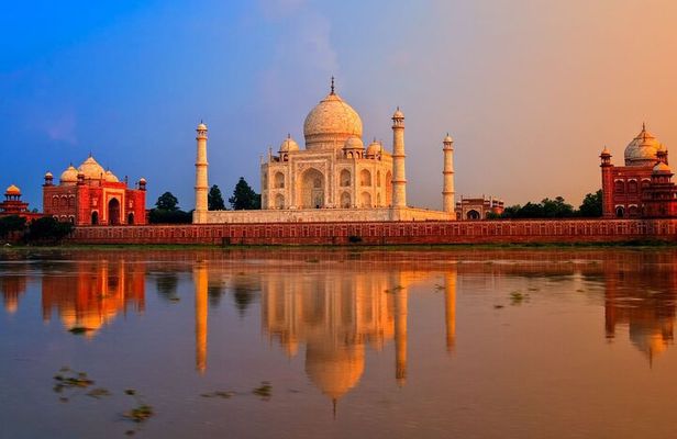 3-Day Private Golden Triangle Trip from Mumbai with Flights