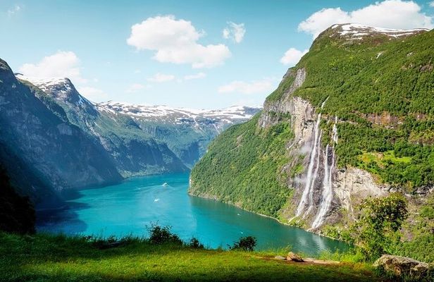 Oslo to Geiranger Full Day Private Round Trip and fjord cruise