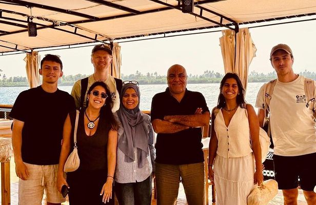 Dahabiya Nile Cruise and Cairo Pyramids 9 Days from Cairo Airport