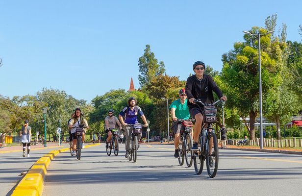 Cultural Experience by Bike around Palermo and Recoleta Max 6 ppl