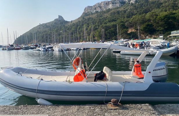 Tour of the Gulf of Cagliari with snorkeling stops and aperitif.