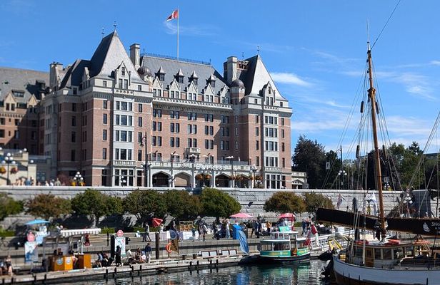 Victoria Highlights Private Half-Day Tour