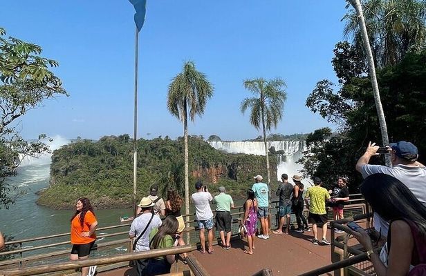 Iguassu Falls:Brazilian & Argentinian Sides in 1 Day Hotel Pickup