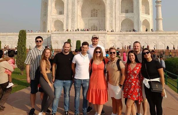 4-Days Golden Triangle Tour to Agra and Jaipur From Delhi