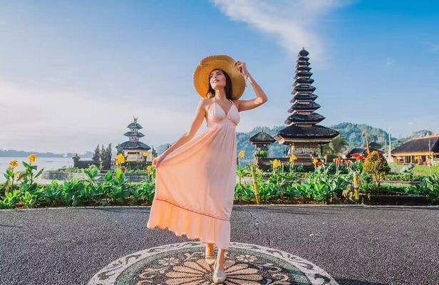 North Bali Hidden Gems Tour Ulun Danu Temple Twin Lakes Waterfall