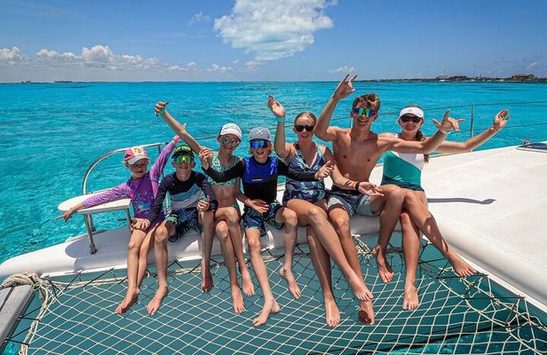 Cancun Private Catamaran to Isla Mujeres with Buffet & Open Bar