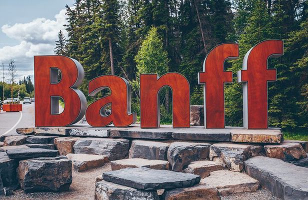 Banff Top 5 Lakes and Banff Town Day Trip From Calgary