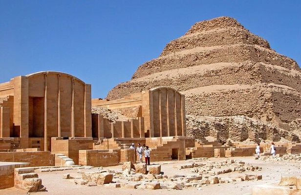 Saqqara , Memphis and Dahsur Day Tour