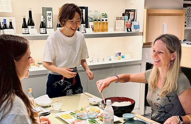 Hand Rolled Sushi Making and Sake Tasting in Asakusa Tokyo