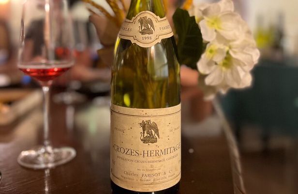 French Wine Tasting Masterclass in Lyon with a Sommelier
