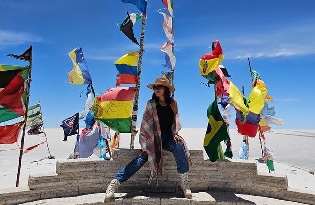 3-Day Salt Flats, Lagoons and Geysers from Uyuni to San Pedro