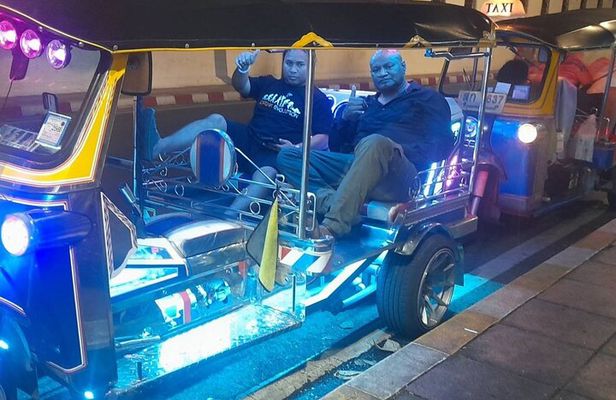 Bangkok Night Tuk Tuk: Street Food & City Lights+Hotel Pickup