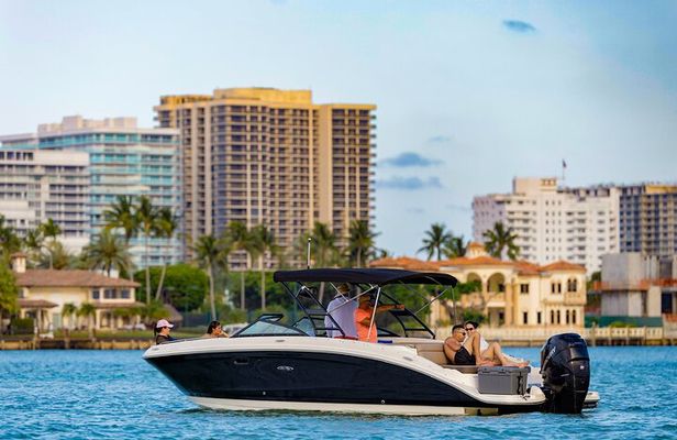 Best of Miami: Private Top-Rated Boat Charter & Guided Experience