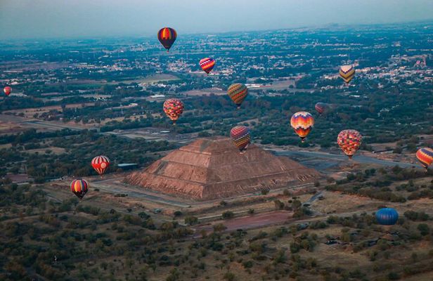 Balloon flight + Cave breakfast + CDMX transportation