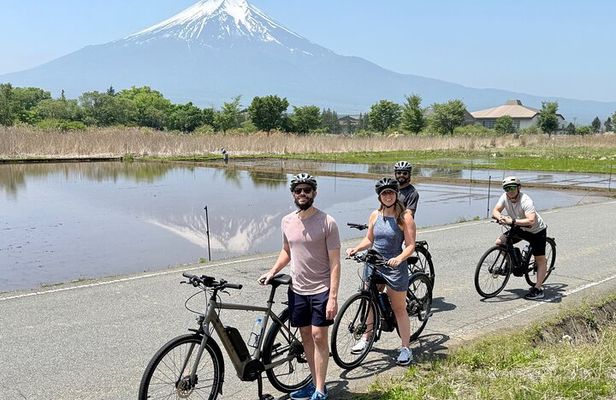 Mt. Fuji Countryside & Lake E-Bike Tour Ride