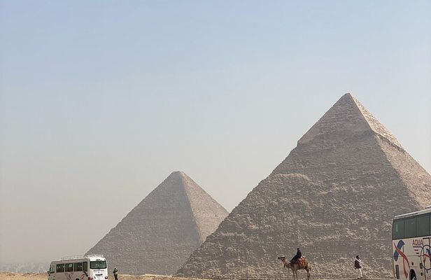 Full Day: Giza Pyramids, Sphinx & Grand Egyptian Museum Tour