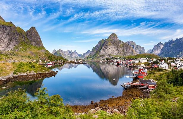 Hurtigruten/Havila Full Day Lofoten to Stamsund via Reine/Hamnøy