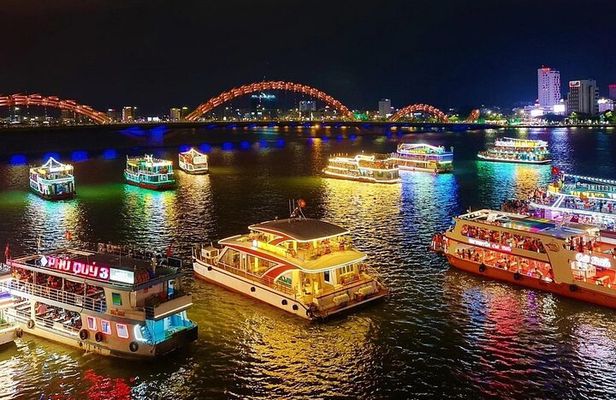 Da Nang Street Food Tour With Sightseeing Cruise On Han River