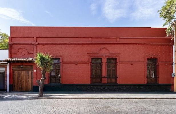 EXCLUSIVE TOUR Frida Kahlo Museum (Red House) - small groups