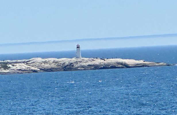 Private Guided Tour: Peggy’s Cove, Mahone Bay, Lunenburg & Ovens