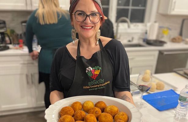 Cooking class on Arancine in Agrigento