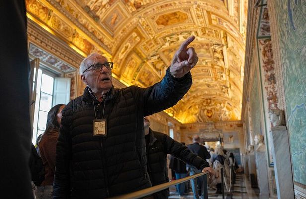 Rome: Vatican Museums & Sistine Chapel Tour & Priority Entry