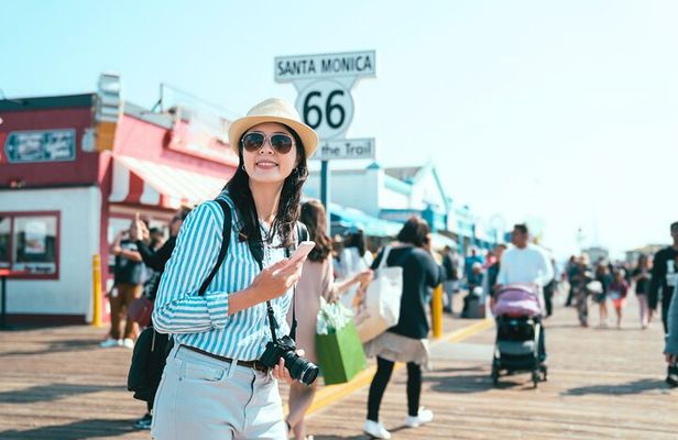 LA Sightseeing Half Day Tour from Hollywood to Santa Monica