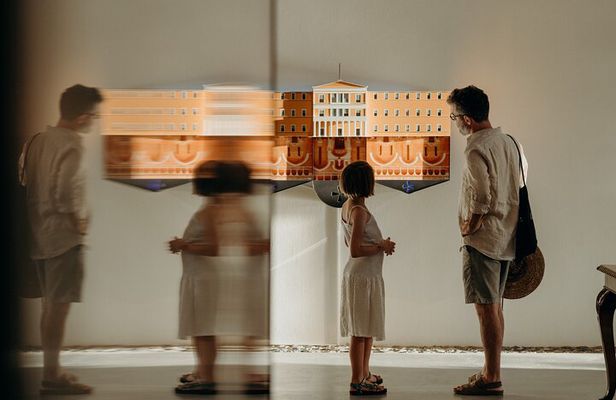 Guided Art Tour Contemporary Art Meets a Quiet Santorini Village